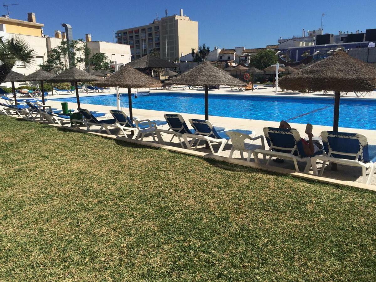 Nogalera 110 City Central 3 Seasonal Pools With Bar Torremolinos Bagian luar foto